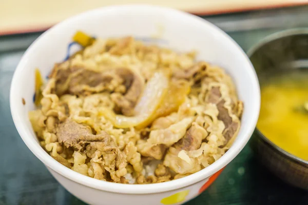 Japanese traditional dish Beef teriyaki with rice — Stock Photo, Image