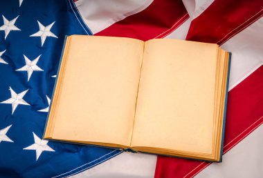Amerikan bayrağı Vintage açık kitap