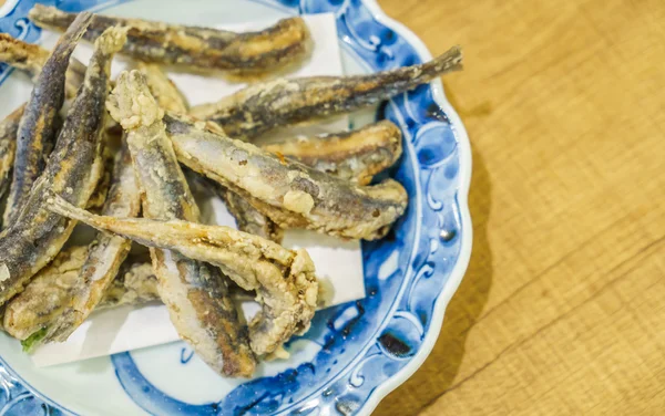 Fuego de sardinas frescas, imágenes de alta definición — Foto de Stock