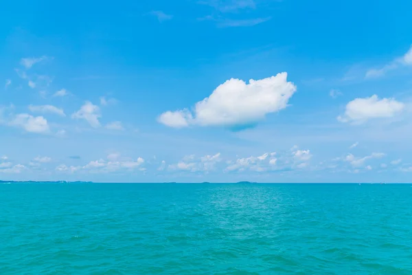 Bel mare blu e cielo — Foto Stock