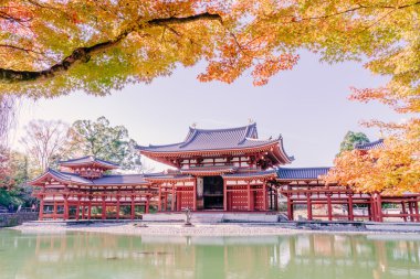 Byodo içinde tapınak Kyoto, Japonya (filtre uygulanmış görüntü işlenen vintage 
