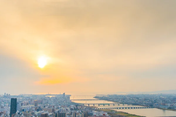 OSAKA, GIAPPONE - 30 novembre 2015: Vista sulla città di Osaka da Umeda s — Foto Stock