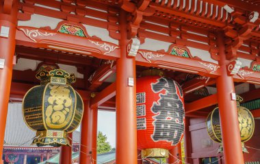 Japonya'da Asakusa Sensoji-ji Tapınağı