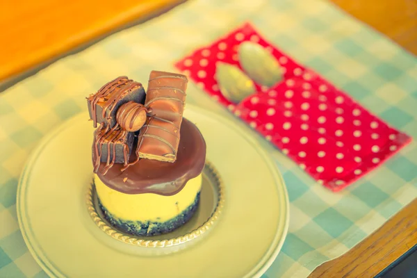 Шоколадний торт (Фільтроване зображення оброблене вінтажним ефектом . ) — стокове фото