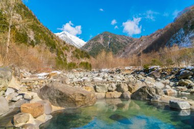 Açık onsen, Japonya, yüksek çözünürlüklü görüntüleri