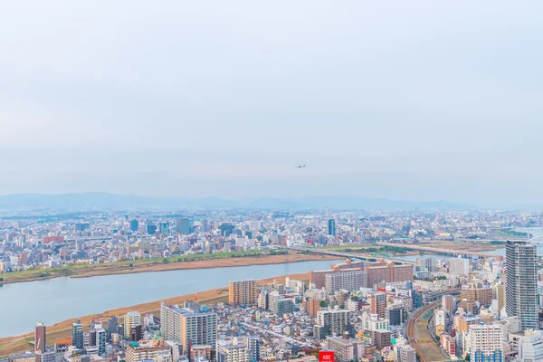 Osaka, Japan - 30 November 2015: Osaka stadsutsikt från Umeda s — Stockfoto