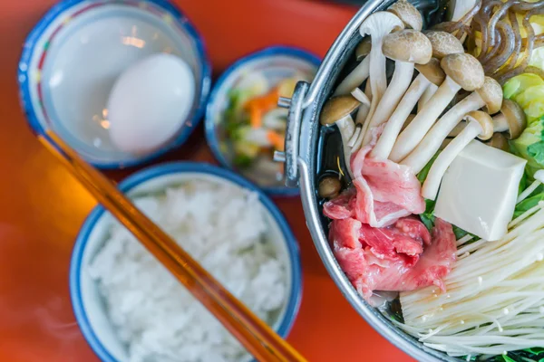 Sukiyaki quente japonês, imagens de alta definição — Fotografia de Stock