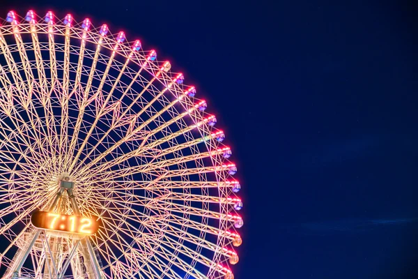 Ruota panoramica di notte — Foto Stock