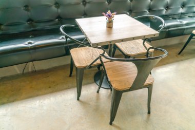 masa ve sandalye Restaurant .