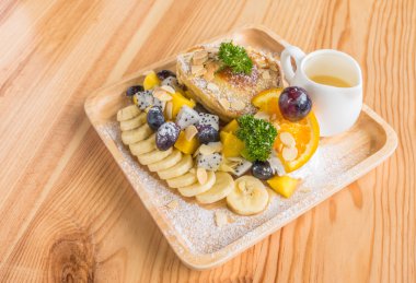 Gözleme ve meyve dondurma tablo ile .