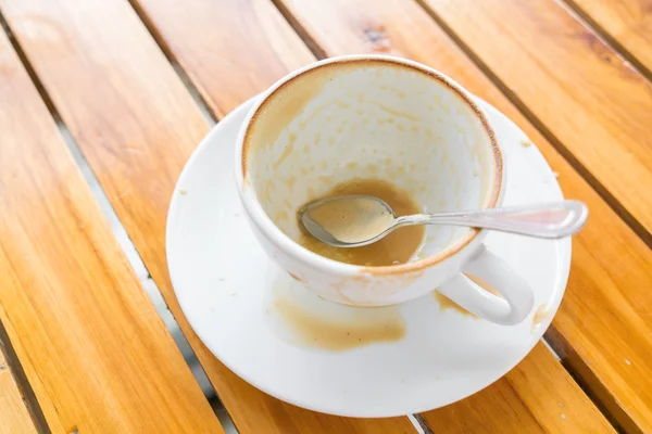 Empty cup of coffee on wooden table . — Stock Photo, Image