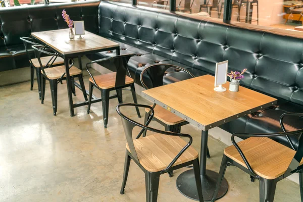 masa ve sandalye Restaurant .