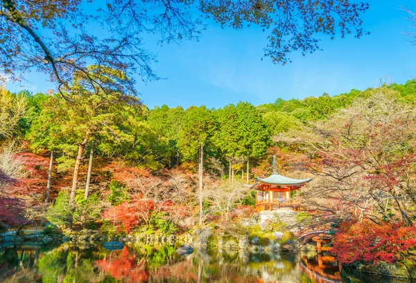 Templo de Daigo-ji en otoño, Kyoto, Japón — Foto de Stock