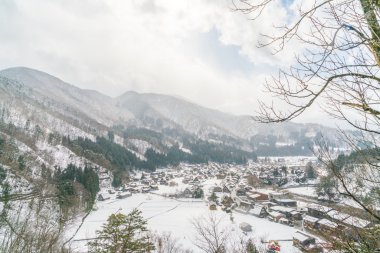 Shirakawago kış kar düşüyor, Japonya ile