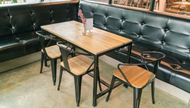 masa ve sandalye Restaurant .