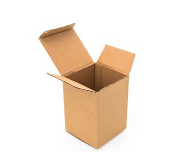 beyaz arkaplanda karton kutular izole .