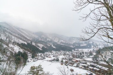Shirakawago kış kar düşüyor, Japonya ile
