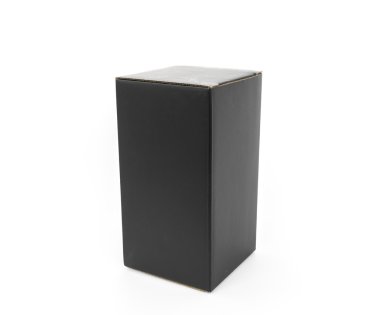 beyaz zemin üzerine siyah kutu .