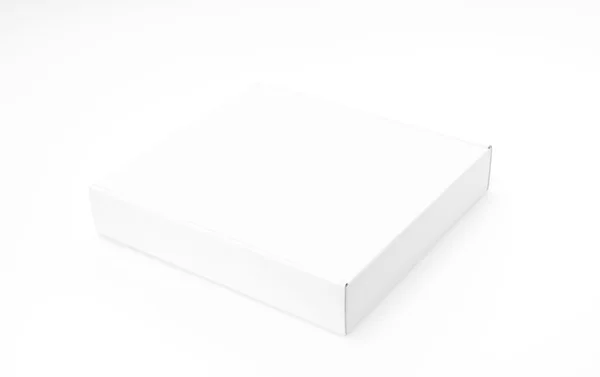 Пустая белая коробка макет на белом фоне  . — стоковое фото