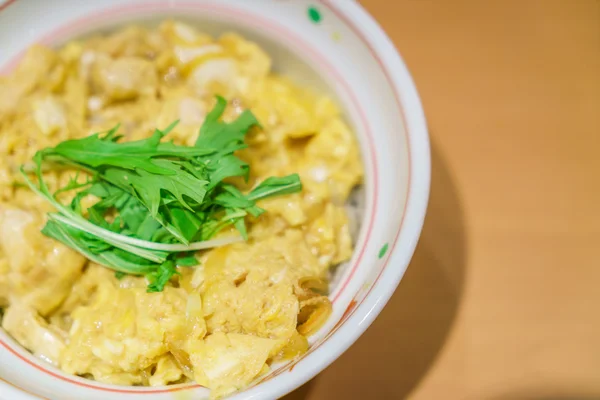 Plato tradicional japonés Carne de res teriyaki con arroz — Foto de Stock