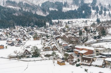 Shirakawago kış kar düşüyor, Japonya ile