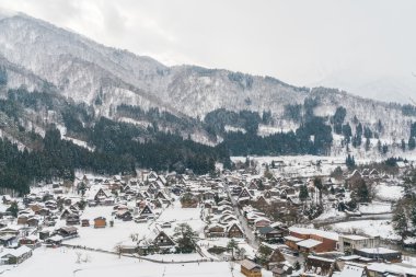 Shirakawago kış kar düşüyor, Japonya ile