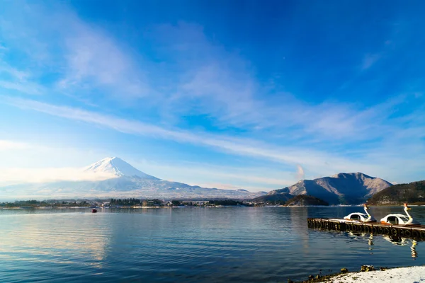 Fuji de montaña y lago Kawaguchi, Japón — Foto de Stock