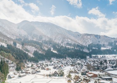 Shirakawago kış kar düşüyor, Japonya ile
