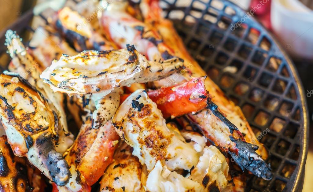 Begge Økologi lammelse Japanese food, grilled King Crab Stock Photo by ©jannystockphoto 120541028