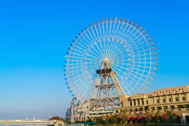Yokohama, Japonya - Kasım 24,2015: dönme dolap cosmo world at 