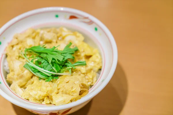 Japansk traditionell maträtt biff teriyaki med ris — Stockfoto