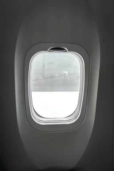 飞机窗口（经过过滤的图像处理的老式效果）. ) . — 图库照片