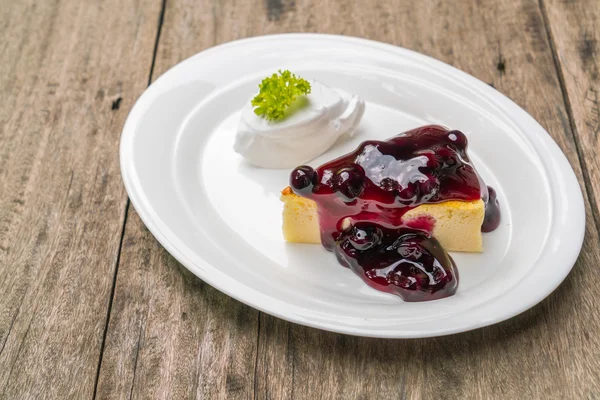 Slice of New York Cheesecake . — Stock Photo, Image