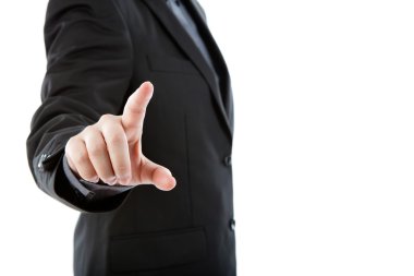 Beyaz backgrou karşı hayali bir ekrana dokunarak iş adamı