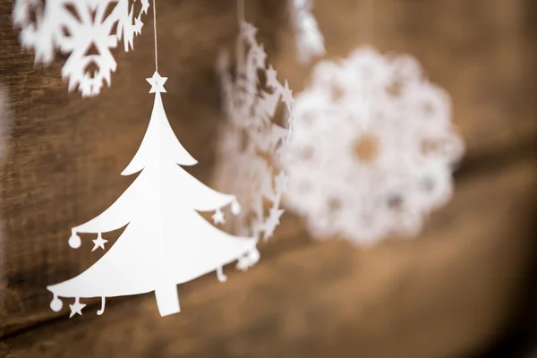 ソフト フォーカス クリスマス デコレーション スノーフレーク、クリスマス ツリー ペーパー — ストック写真
