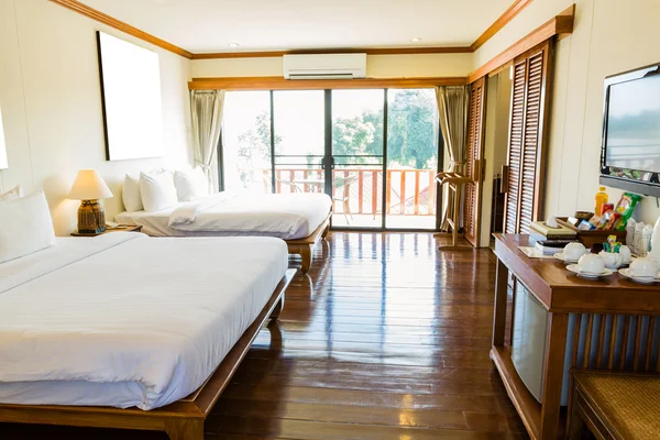 Interior of modern comfortable hotel room — Stock Photo, Image