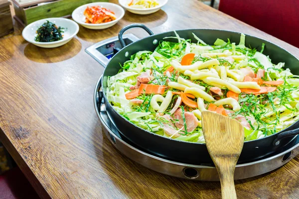 Fleisch-Gemüse-Rührbraten — Stockfoto