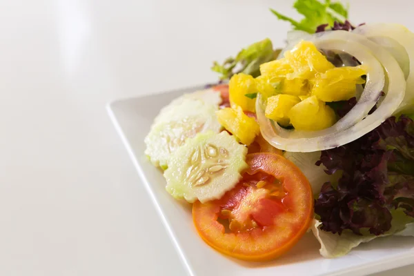 Fresh vegetable salad — Stock Photo, Image