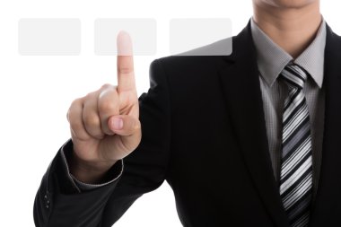 Beyaz backgrou karşı hayali bir ekrana dokunarak iş adamı