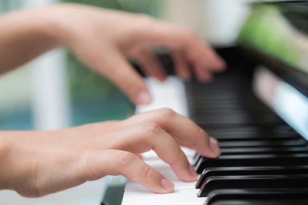 Woman hands  playing piano — Stock Photo, Image