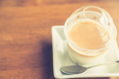 karamelli pasta yakın çekim