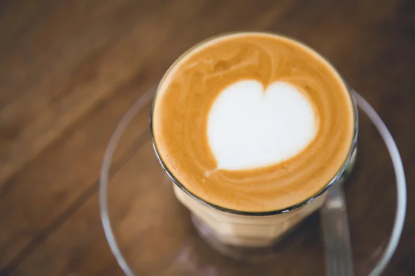 Secangkir kopi dengan hati — Stok Foto