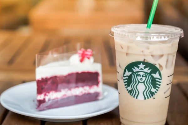 スターバックス コーヒーのブレンドのクラビ, タイ - 2015 年 7 月 18 日: ガラス — ストック写真