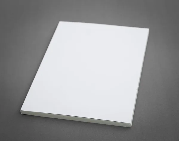 Bloco de notas branco em branco — Fotografia de Stock