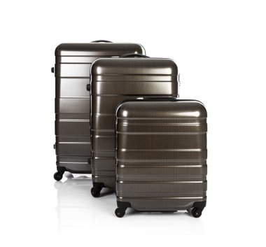 Üç kahverengi bavul