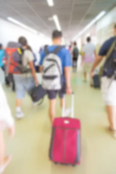 Passengers walking in the airport — Stock Photo, Image