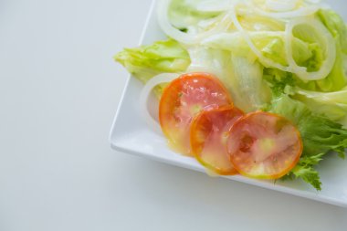 Taze sebze salatası