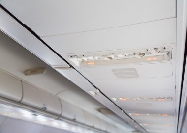 Sigara ve emniyet kemeri yok