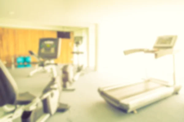 Centro de fitness com exercitadores — Fotografia de Stock