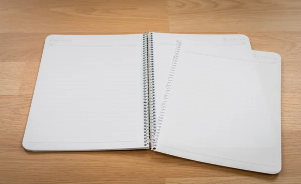 Duidelijk leeg notebook — Stockfoto